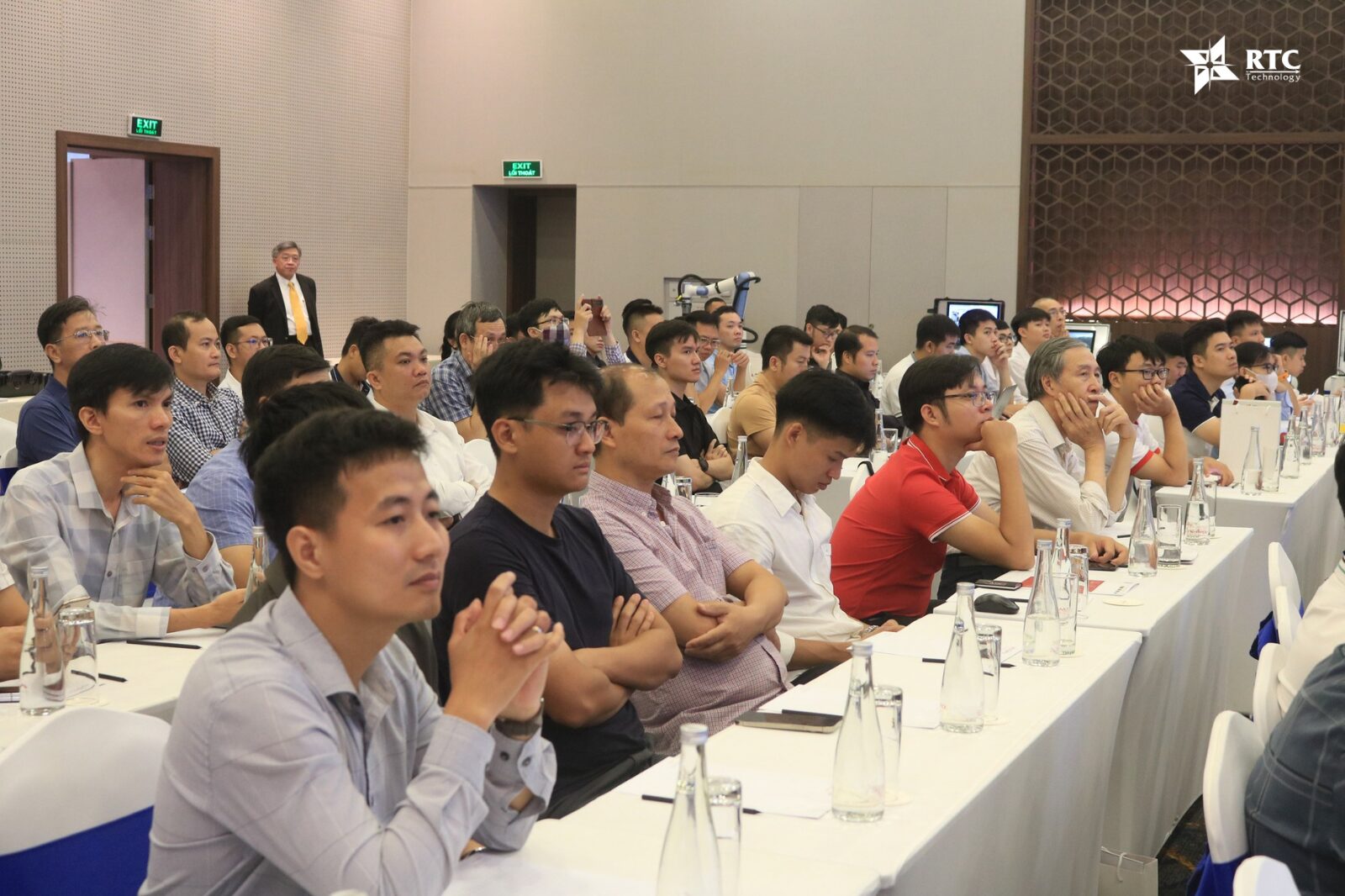 Đội ngũ kỹ thuật của RTC thường xuyên tham gia các chương trình đào tạo kỹ thuật từ các hãng công nghệ quốc tế
