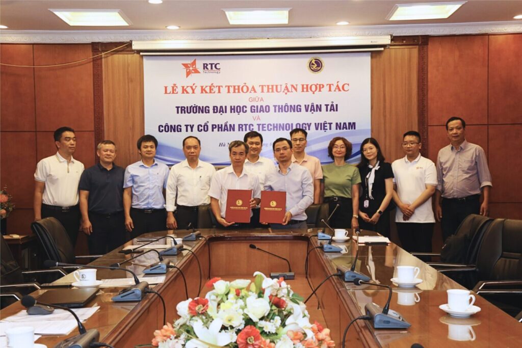 Hướng tới hệ sinh thái đào tạo và nghiên cứu bền vững